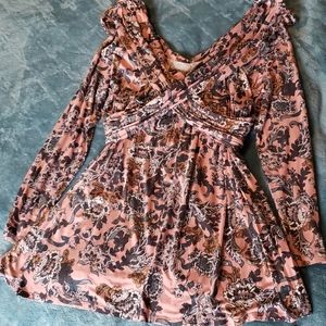 Maternity shirt size L